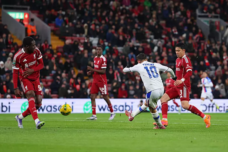 في ليلة غاب عنها صلاح.. ليفربول يودع كأس كاراباو بالخسارة أمام كريستال بالاس